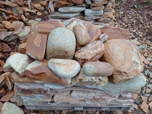 Златолит жёлтый, жёлто-зелёный глыбки и валуны для ланшафтного дизайна купить в Зеленодольске