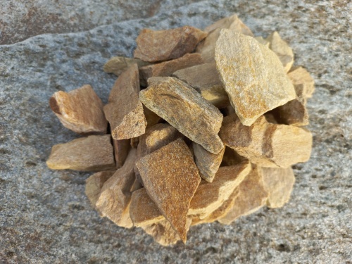 Златолит жёлтый декоративная каменная крошка купить в Зеленодольске