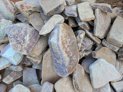 Златолит жёлтый, жёлто-зелёный глыбки и валуны для ланшафтного дизайна купить в Зеленодольске