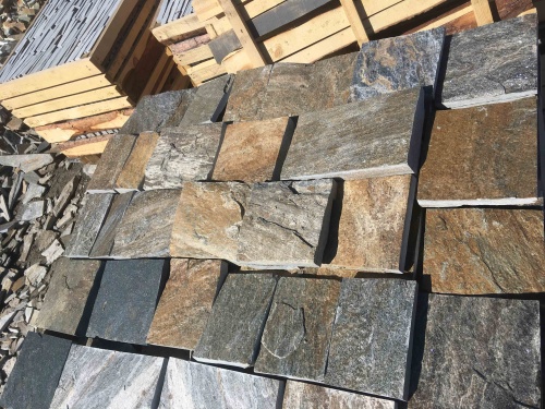 Плитка пилёная златолит Уральский для цоколя, отмостки купить в Зеленодольске