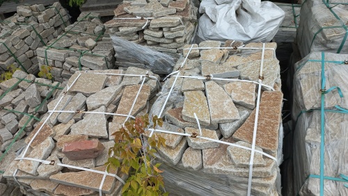 Гранитный плитняк галтованный для парковки купить в Зеленодольске