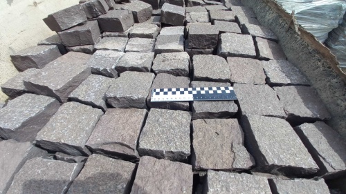 Лемезит колотая брусчатка 10 * 10 см. для парковки купить в Зеленодольске